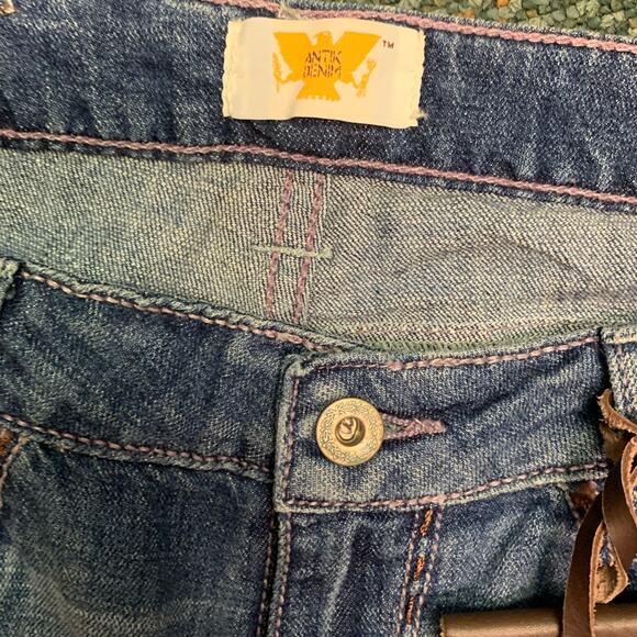 Antik Denim DIstressed Longer Length Shorts Womens size 32 NWT - Picture 4 of 8